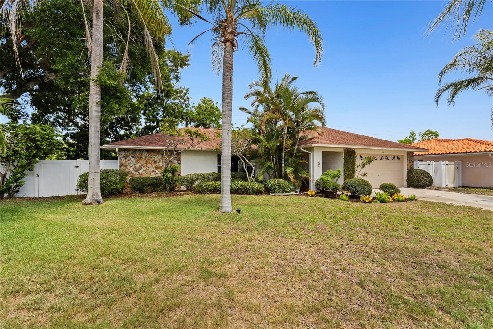 SPANISH ACRES - Residential