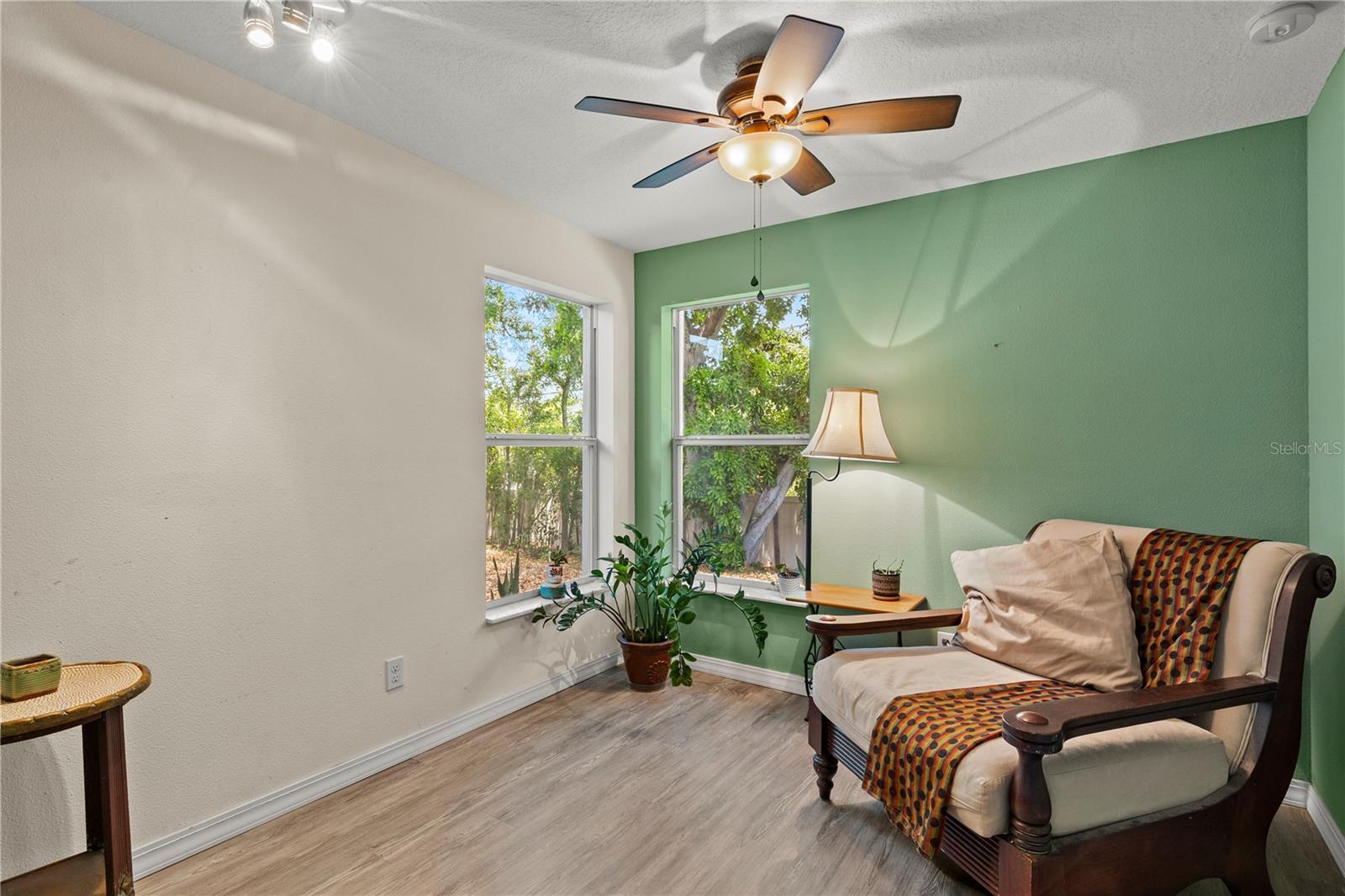 SPANISH ACRES - Residential