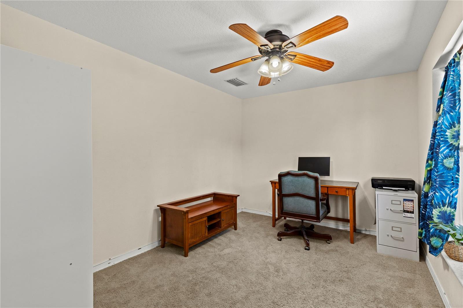 SPANISH ACRES - Residential