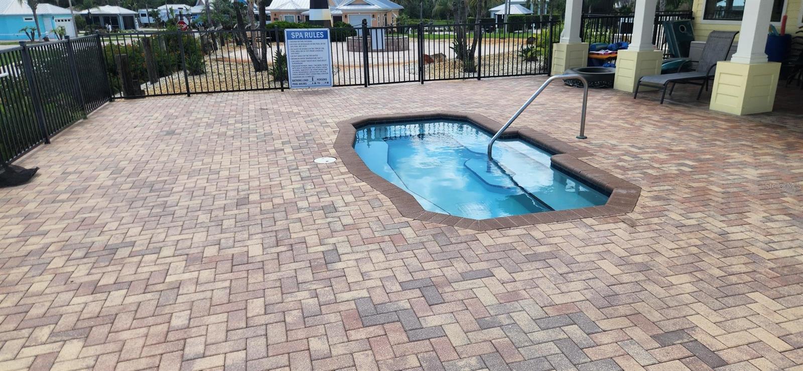 BAY LAKE RESIDENCE - Land