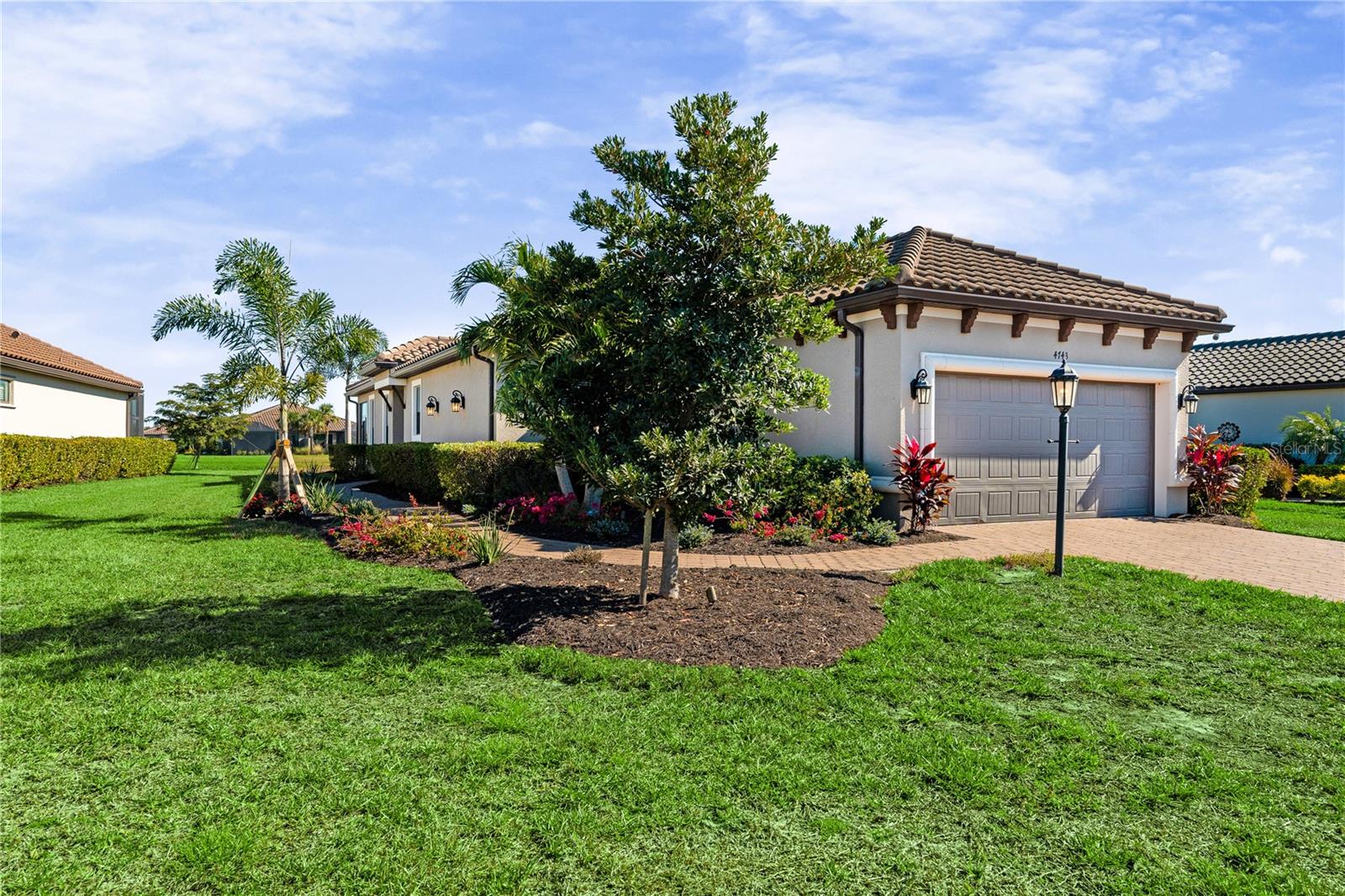 AZARIO ESPLANADE PH II SUBPH C-O - Residential