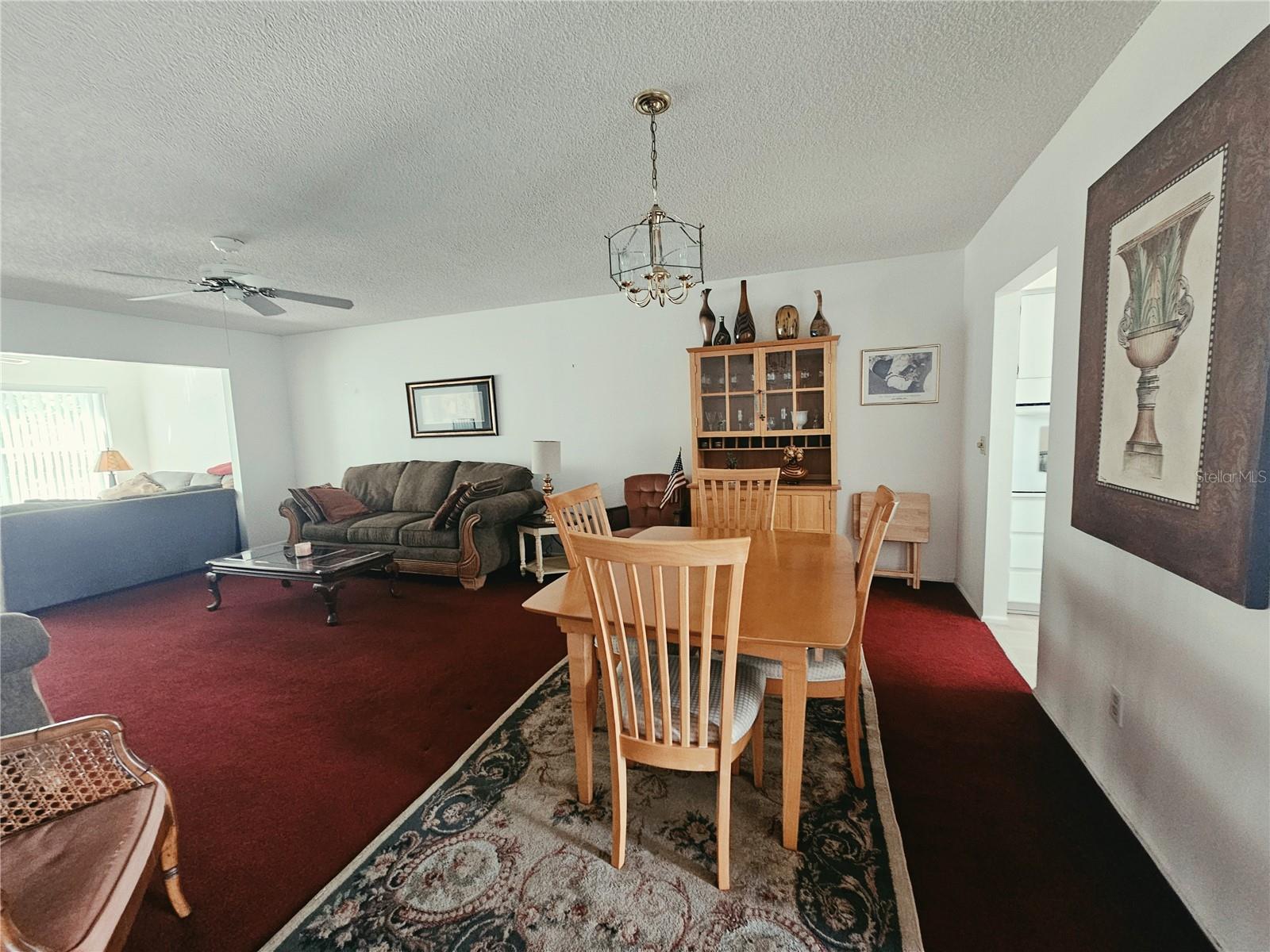ON TOP OF THE WORLD - Residential Lease