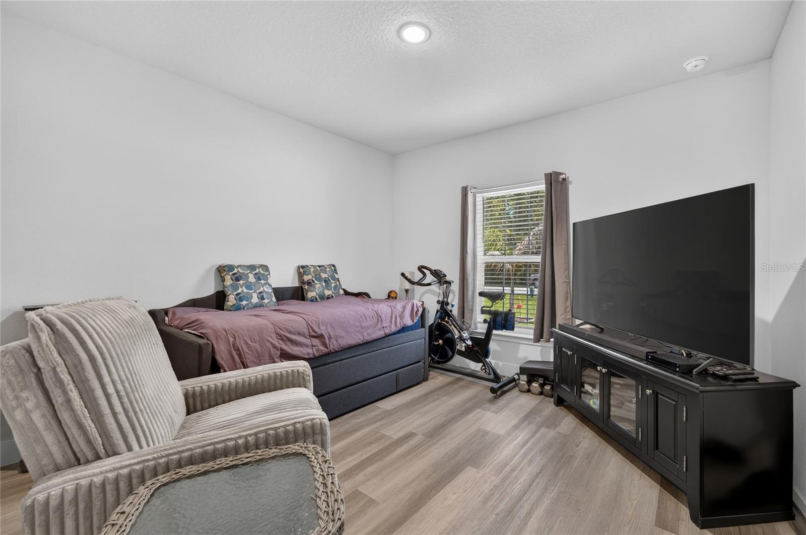 SOUTHWEST QUADRANT PH 01-04 - Residential