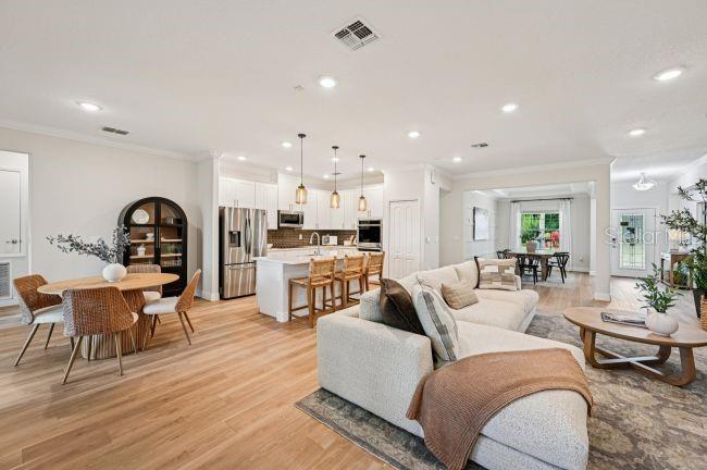 ROYAL HIGHLANDS - Residential