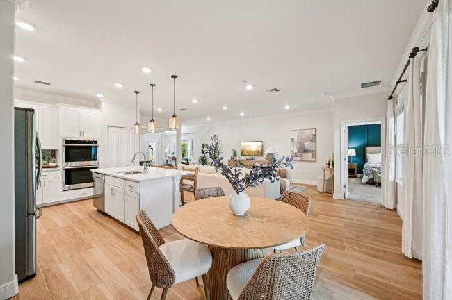 ROYAL HIGHLANDS - Residential