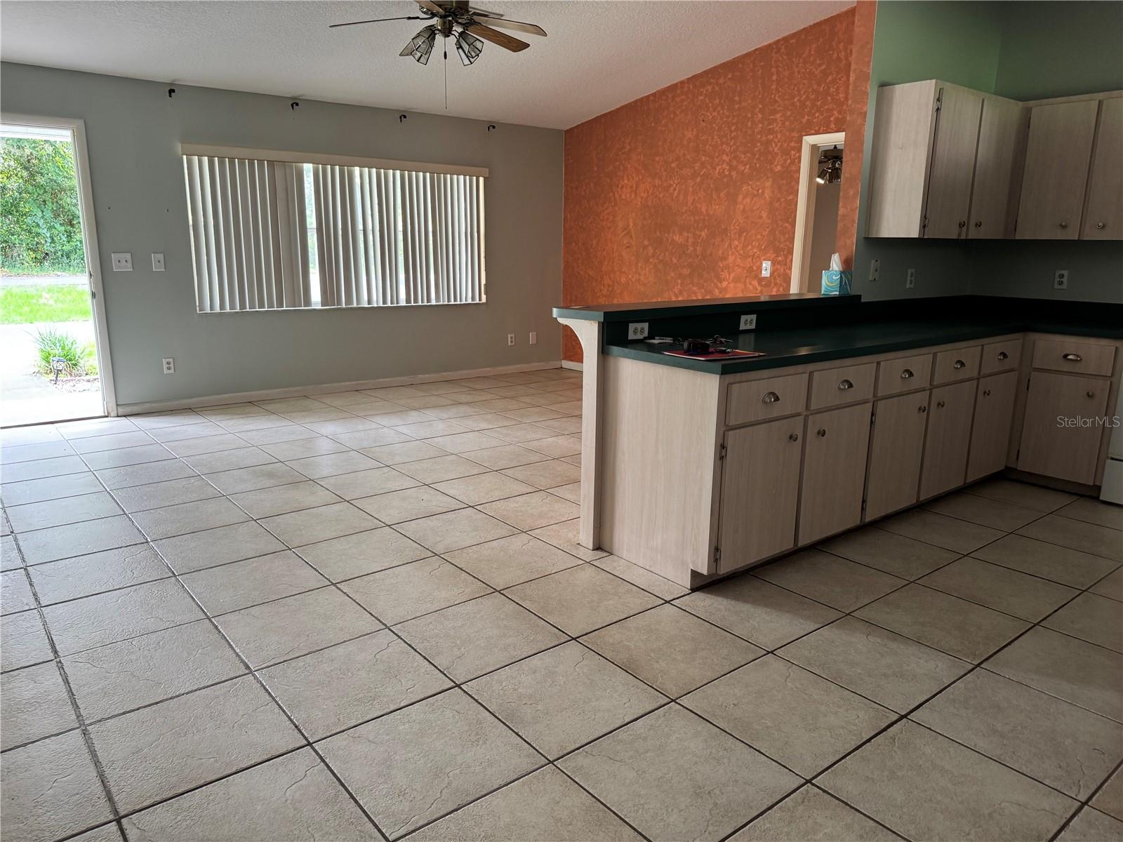 BUSHNELL NEW - Residential