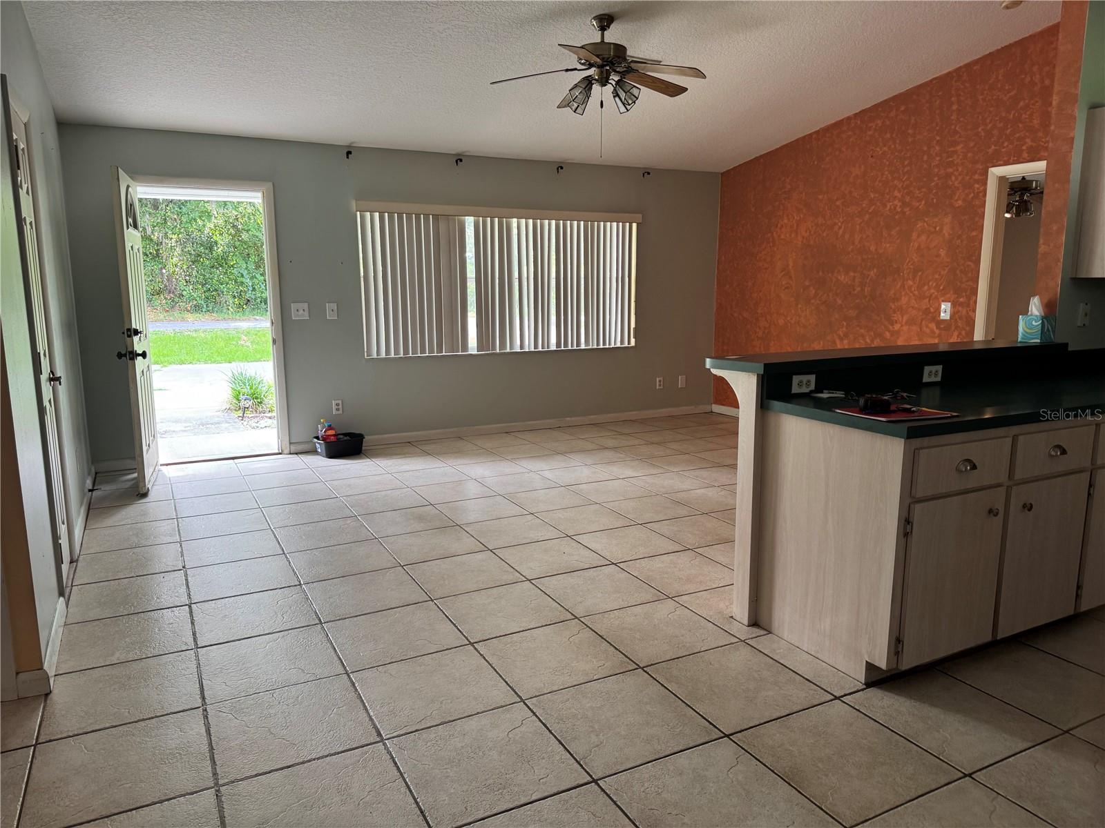 BUSHNELL NEW - Residential