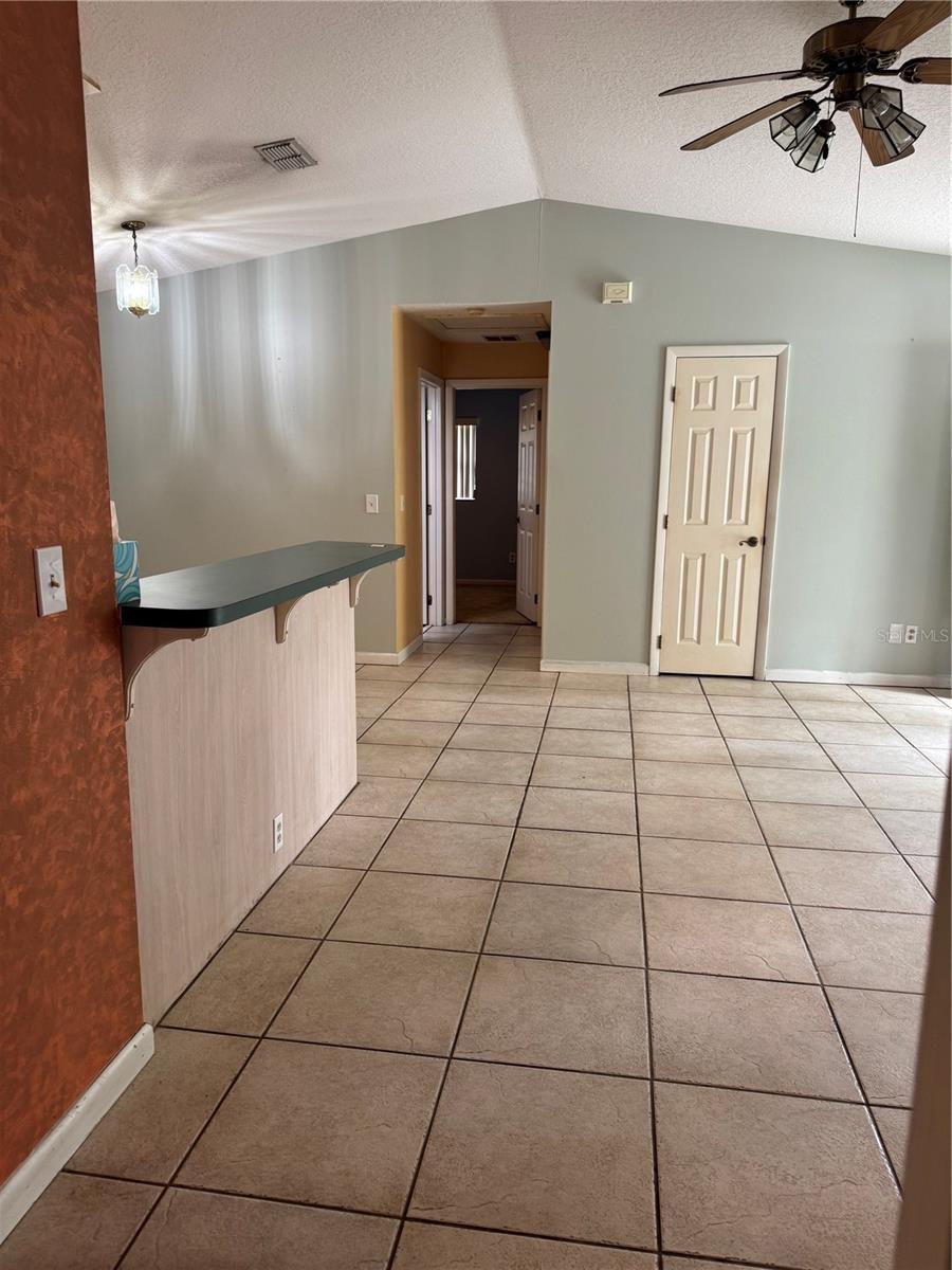 BUSHNELL NEW - Residential