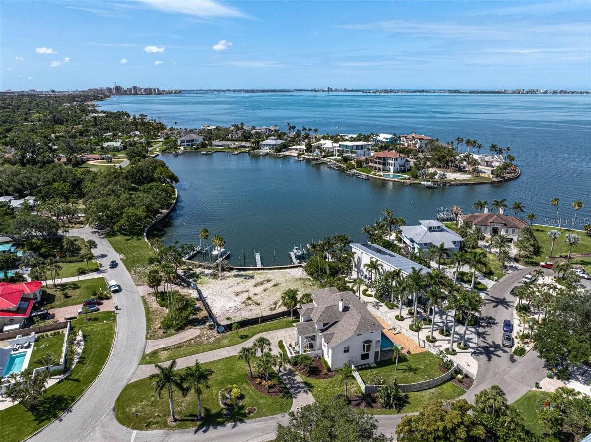 SAPPHIRE SHORES - Residential