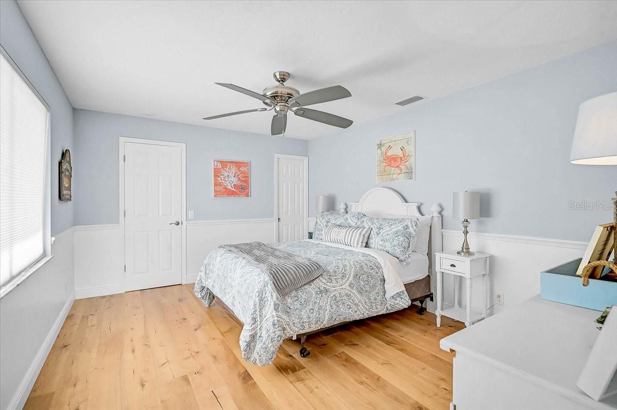 SAPPHIRE SHORES - Residential