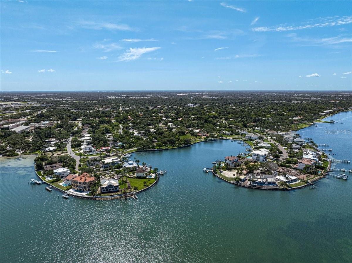 SAPPHIRE SHORES - Residential