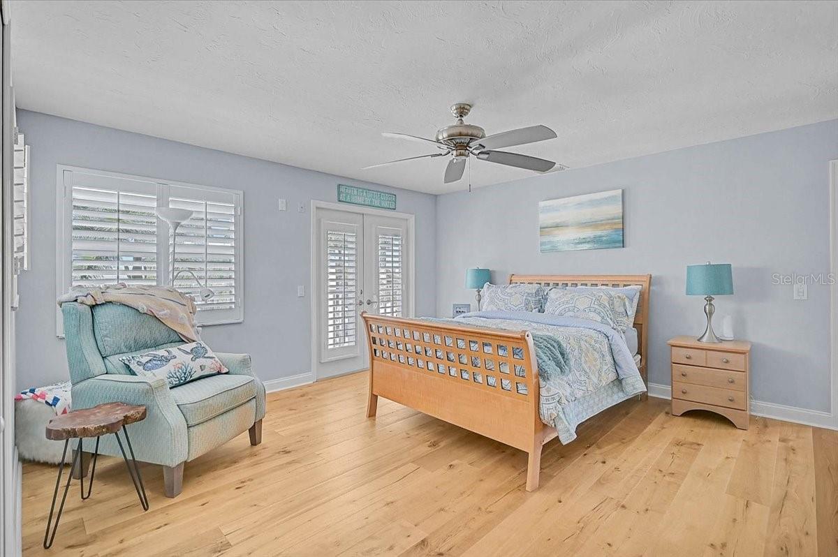 SAPPHIRE SHORES - Residential