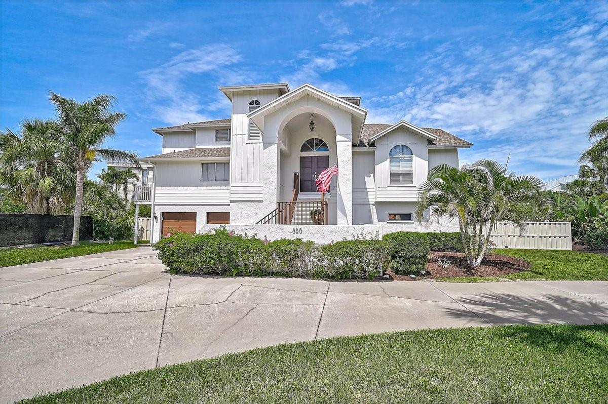 SAPPHIRE SHORES - Residential