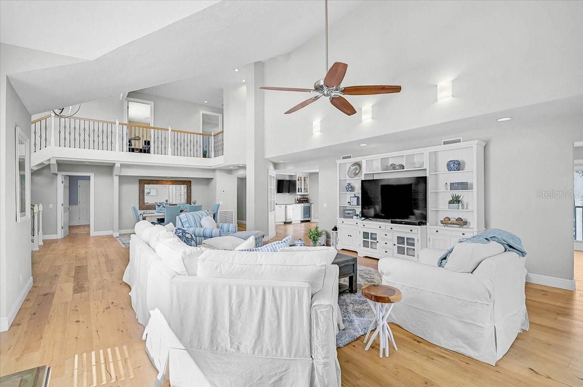 SAPPHIRE SHORES - Residential