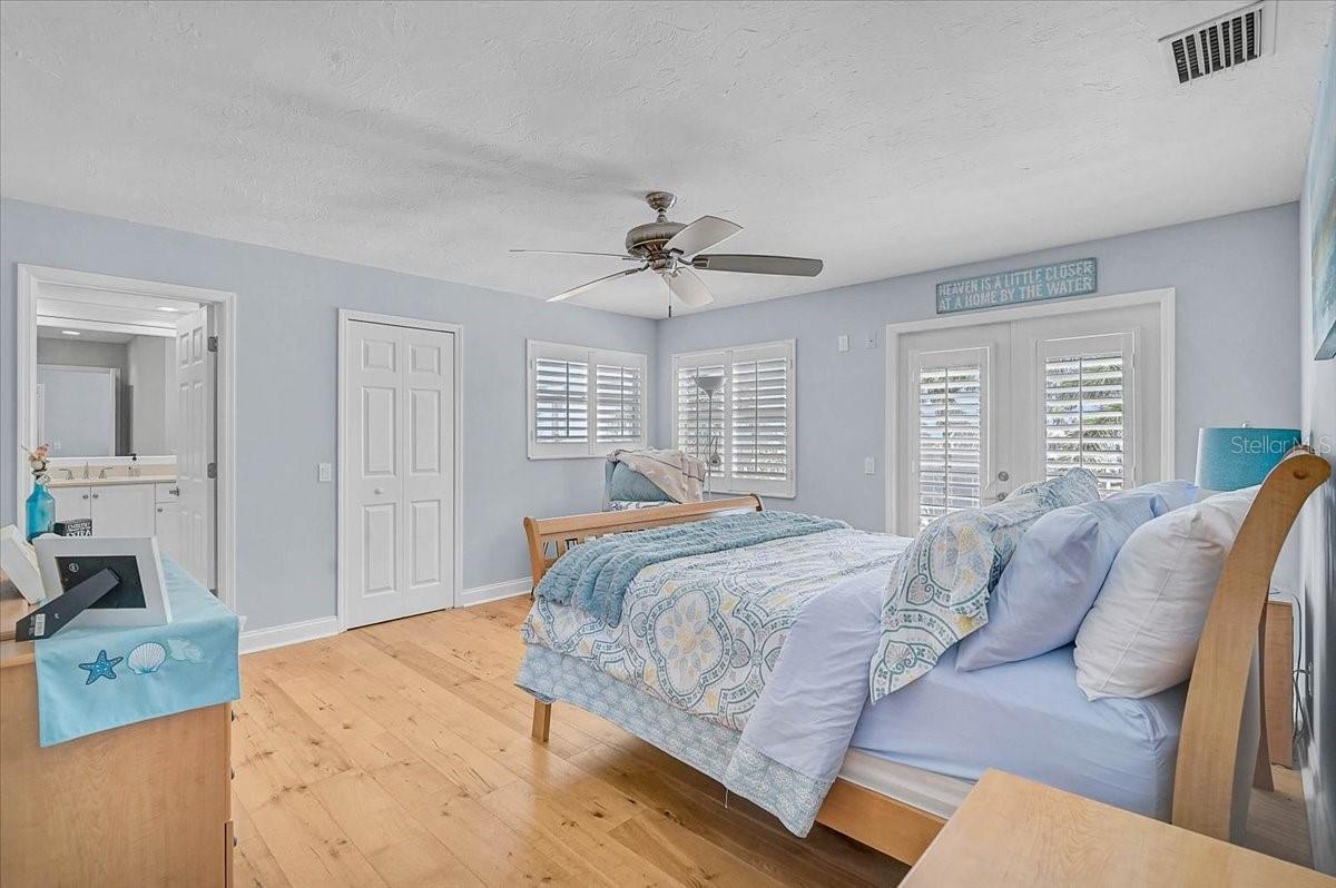 SAPPHIRE SHORES - Residential
