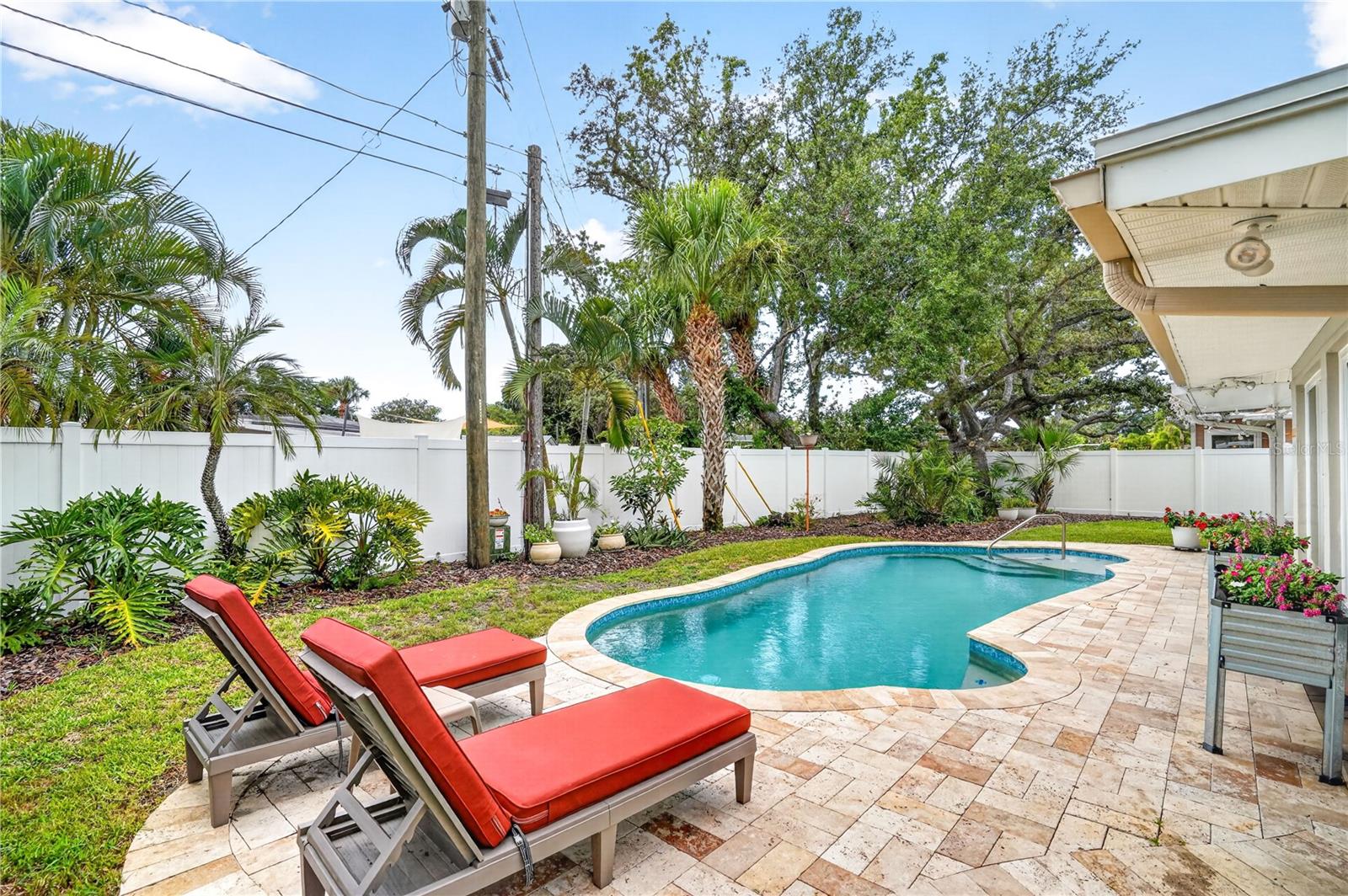 PASADENA GOLF CLUB ESTATES - Residential