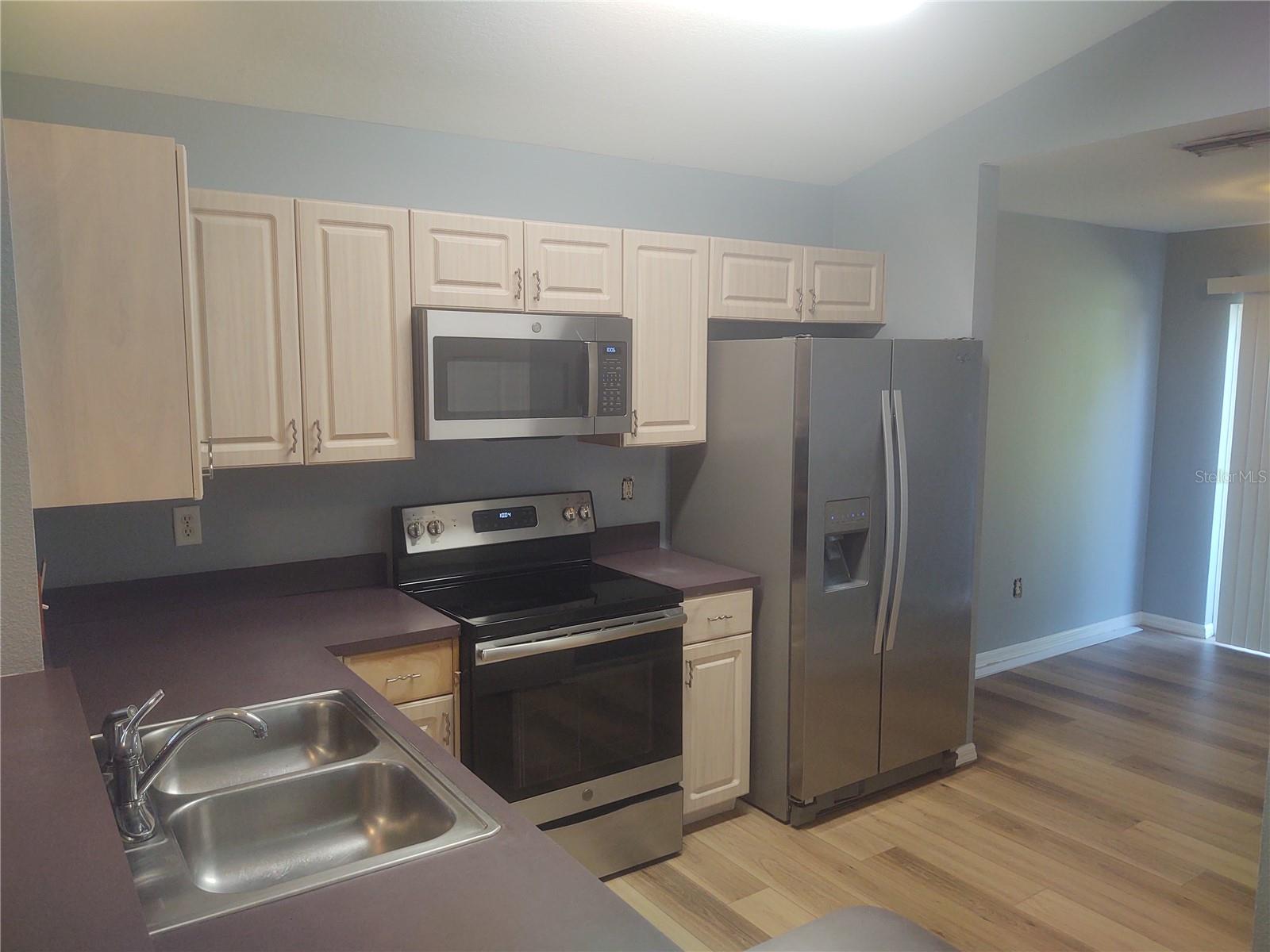 FISHHAWK RANCH PH 2 PRCL - Residential Lease