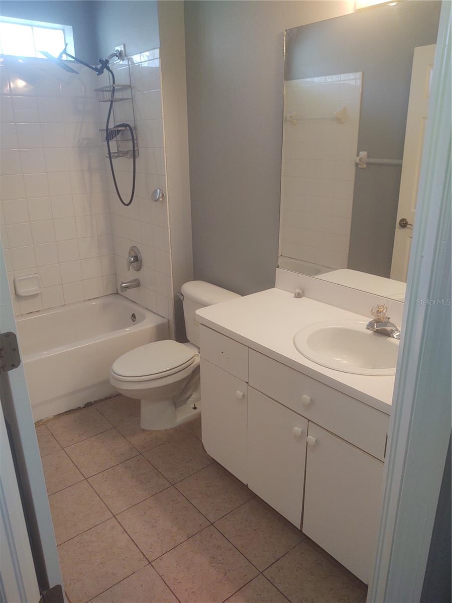 FISHHAWK RANCH PH 2 PRCL - Residential Lease