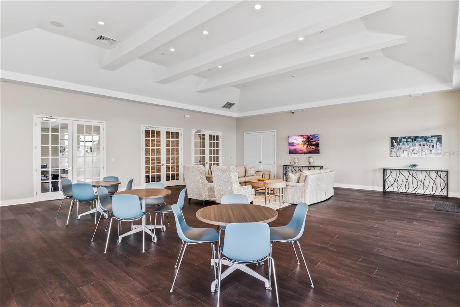 CENTRAL PARC - Residential
