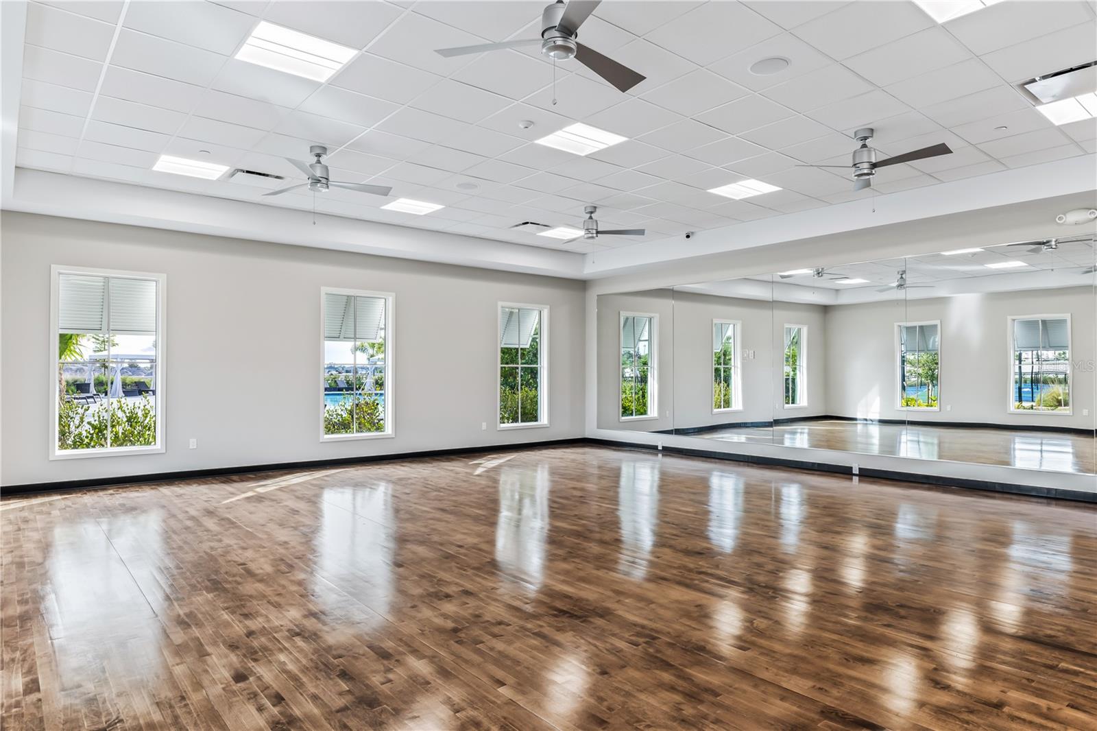 CENTRAL PARC - Residential