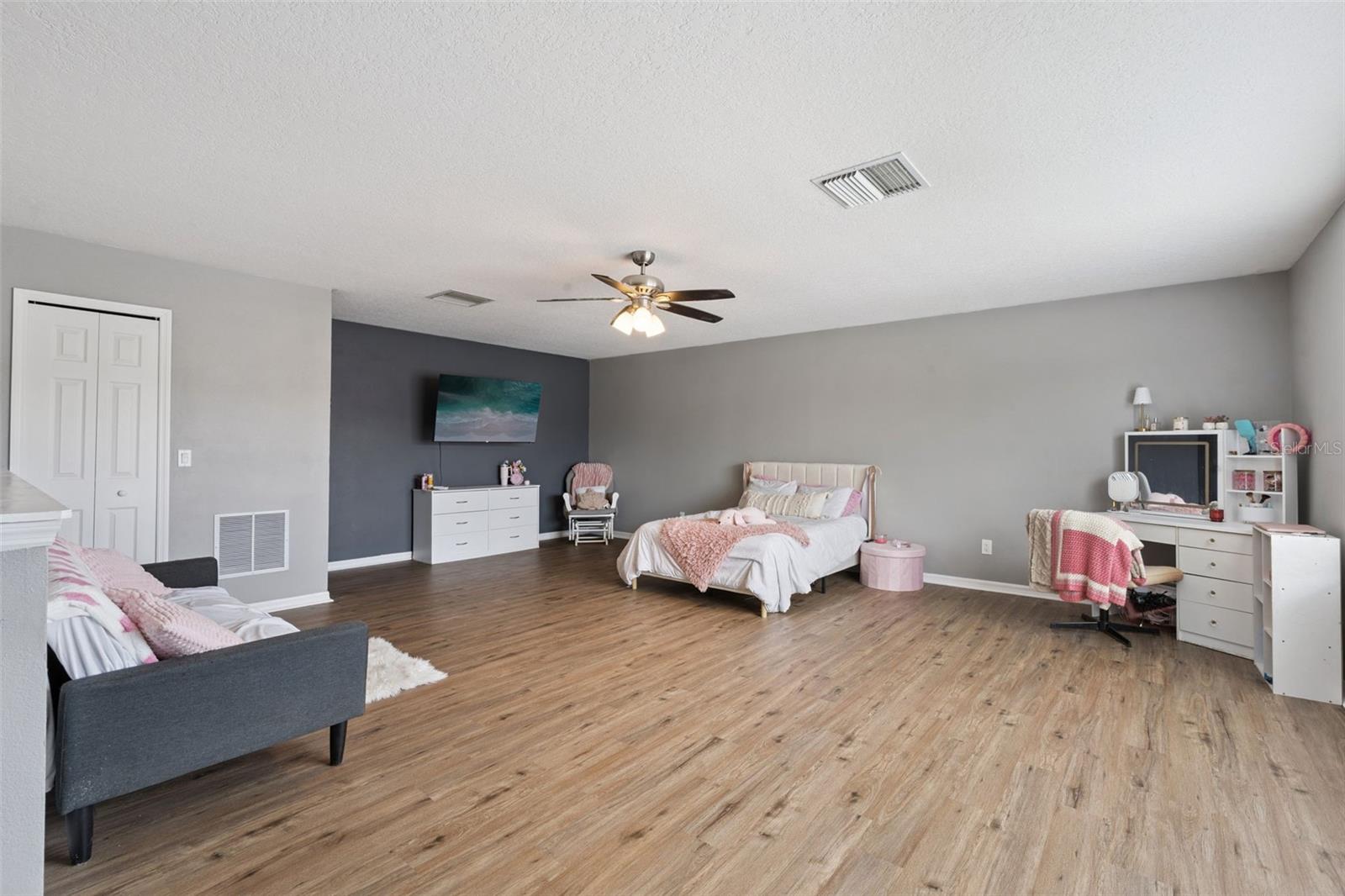 AVALON PARK VILLAGE 04 B-K - Residential