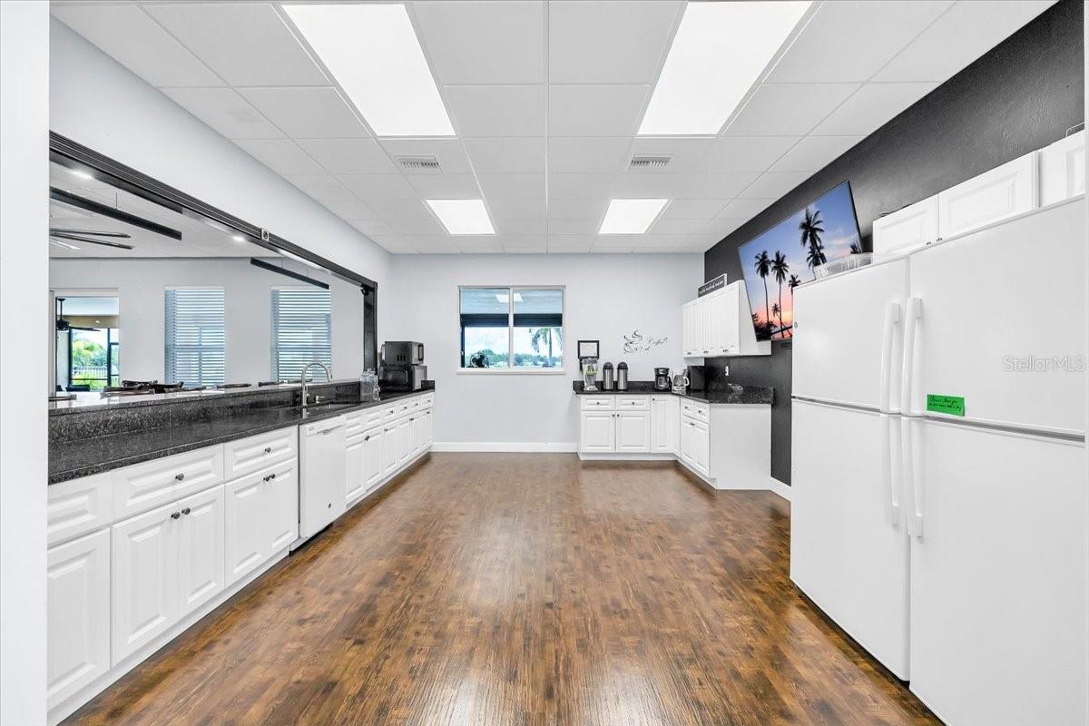 THORNTON CRK MOTORCOACH RESIDENCE - Residential