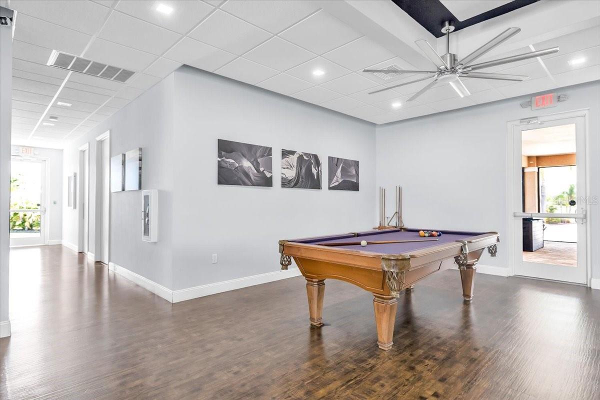 THORNTON CRK MOTORCOACH RESIDENCE - Residential