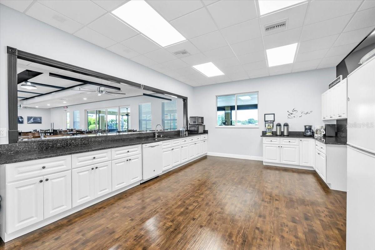 THORNTON CRK MOTORCOACH RESIDENCE - Residential