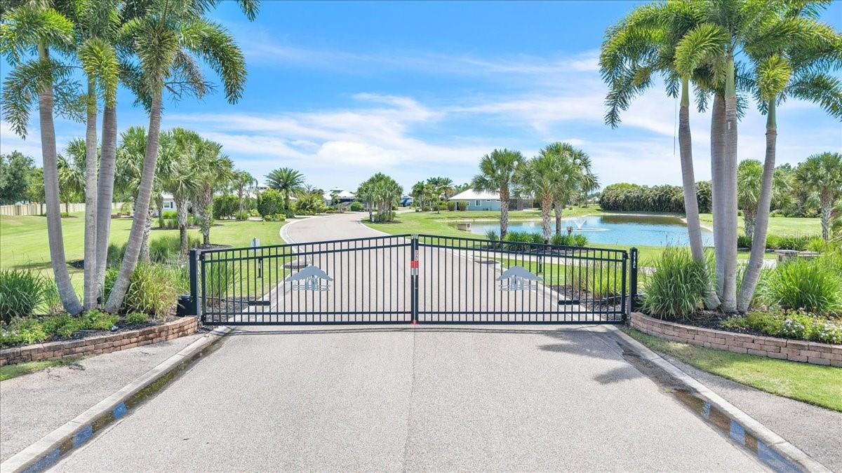THORNTON CRK MOTORCOACH RESIDENCE - Residential