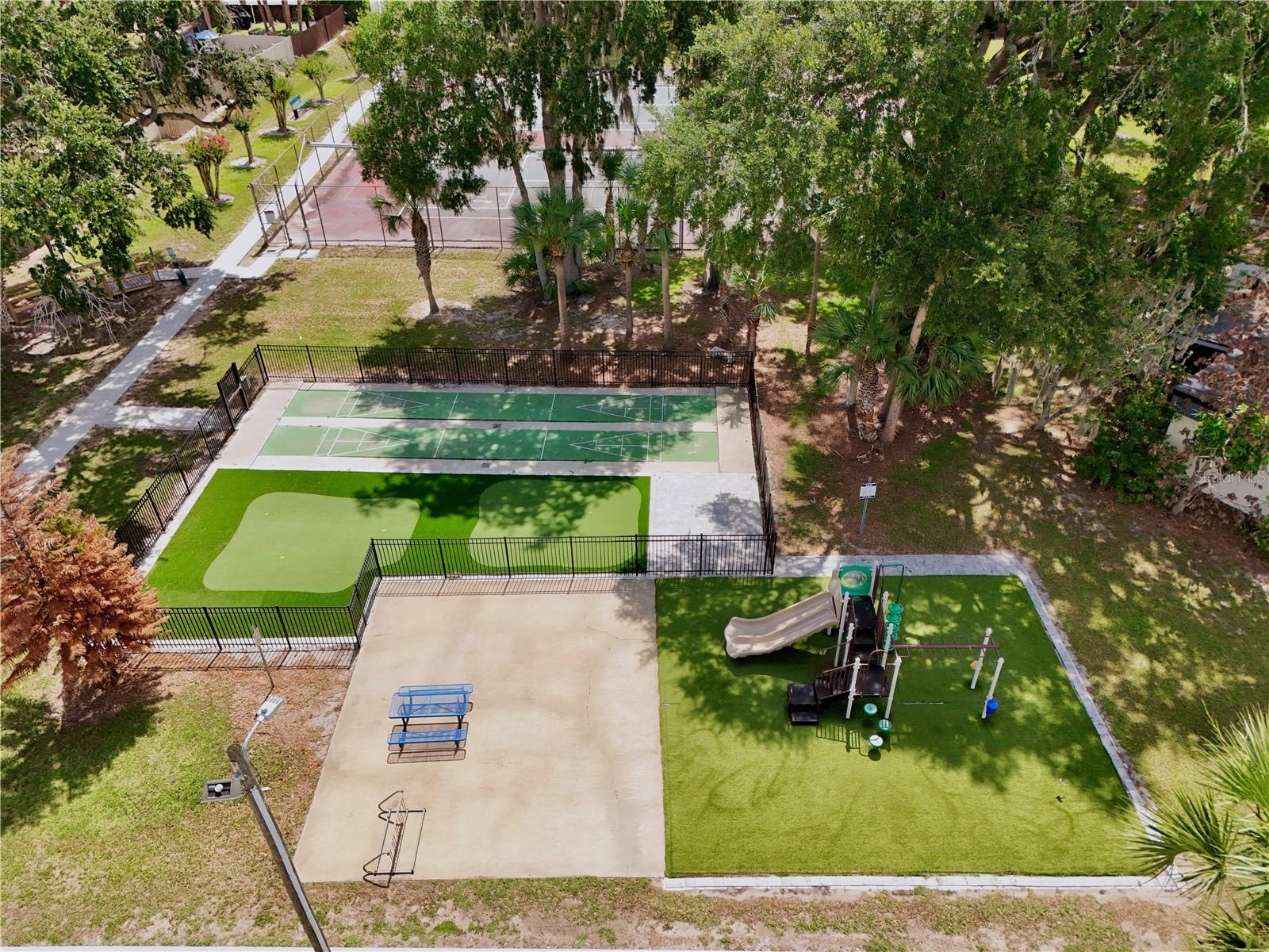 WINDWARD SQUARE SEC 3 - Residential