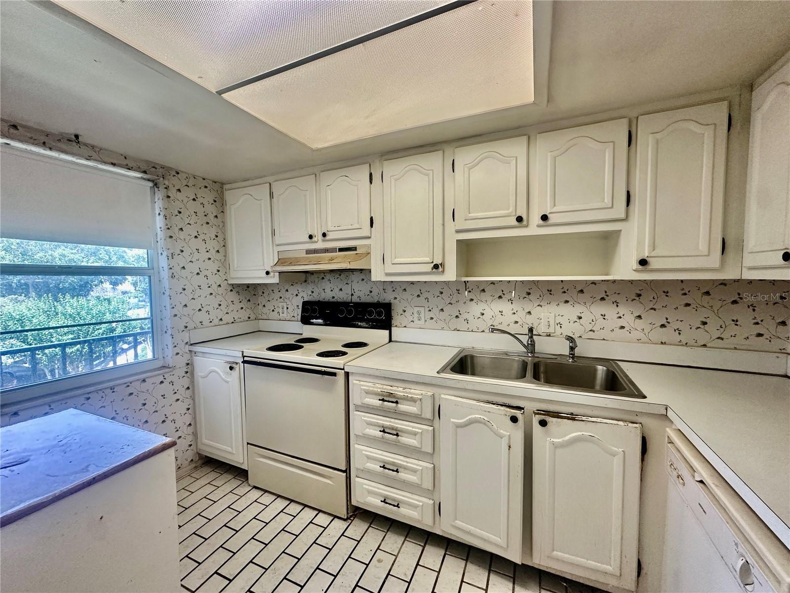 IMPERIAL HARBOURS PH I - Residential