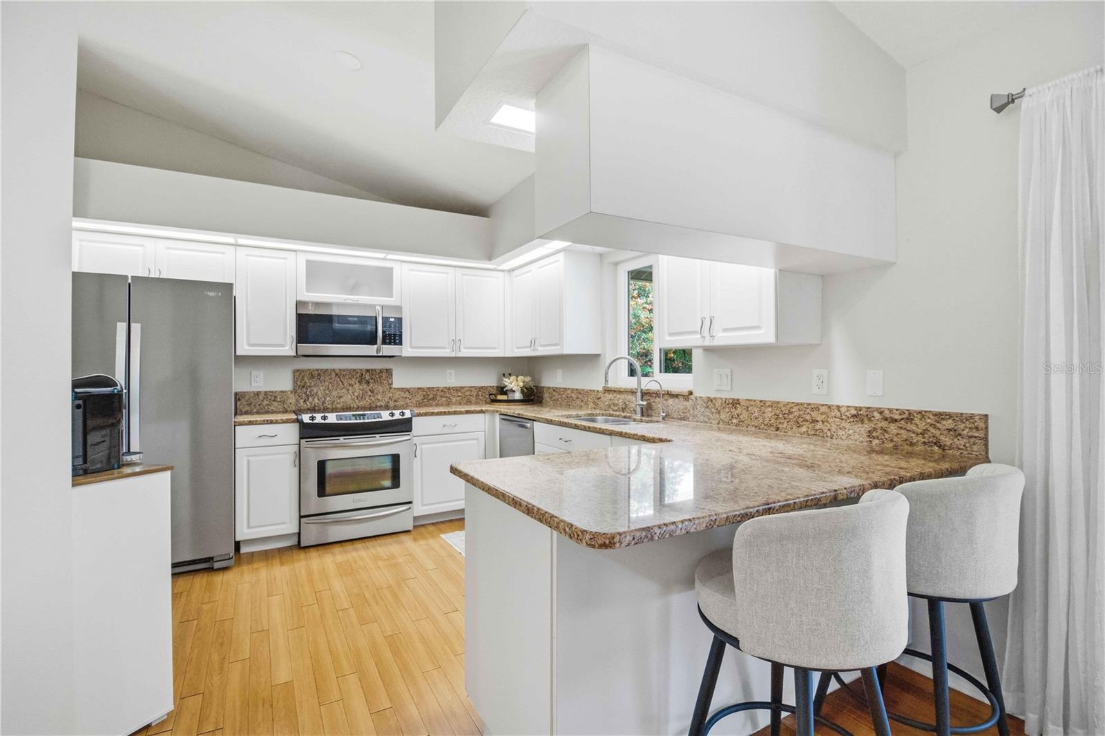SOUTH VENICE - Residential