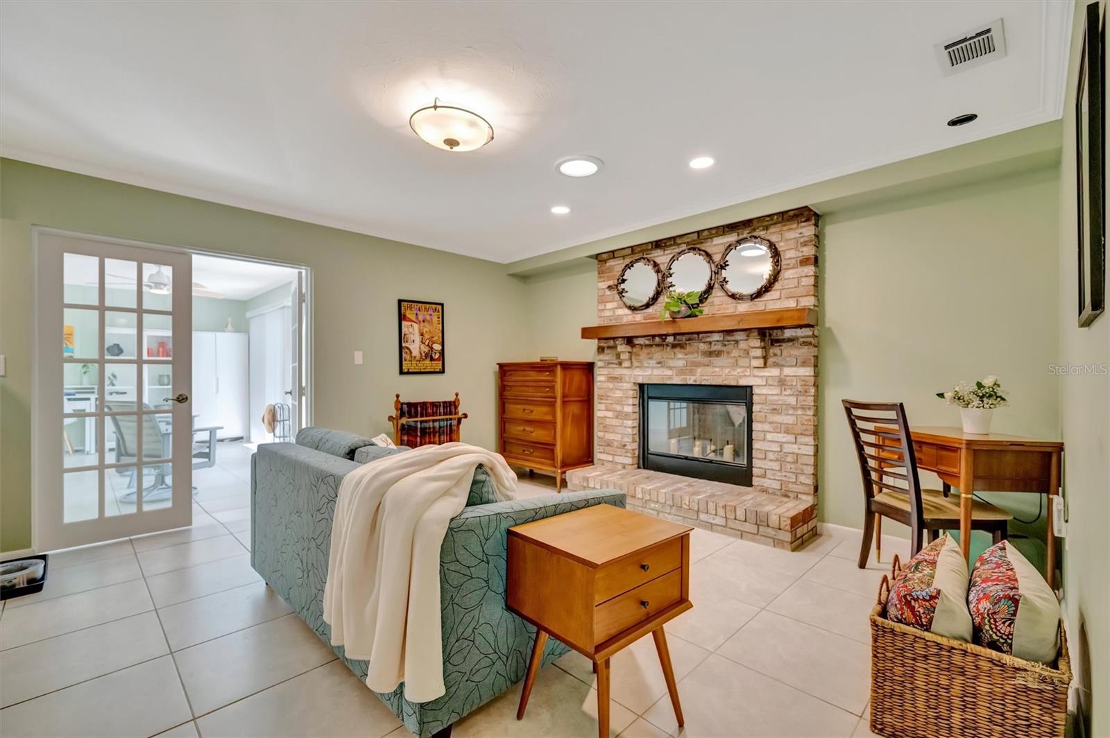 SUNRISE GOLF CLUB ESTATES - Residential