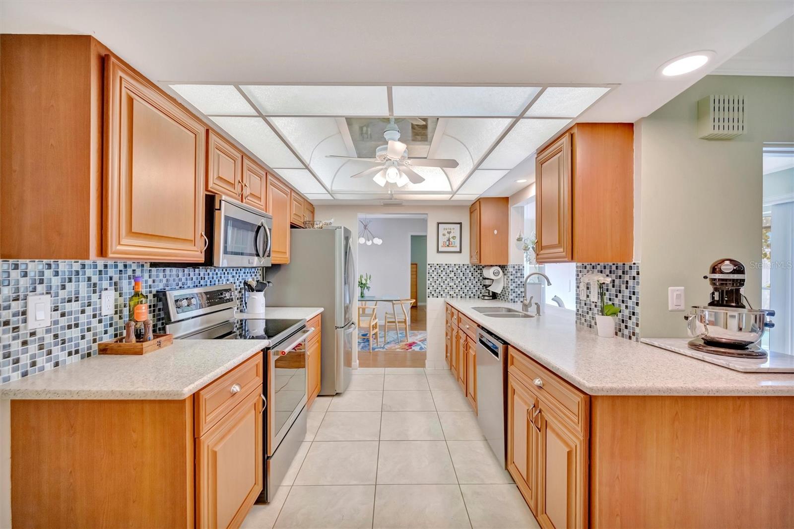 SUNRISE GOLF CLUB ESTATES - Residential