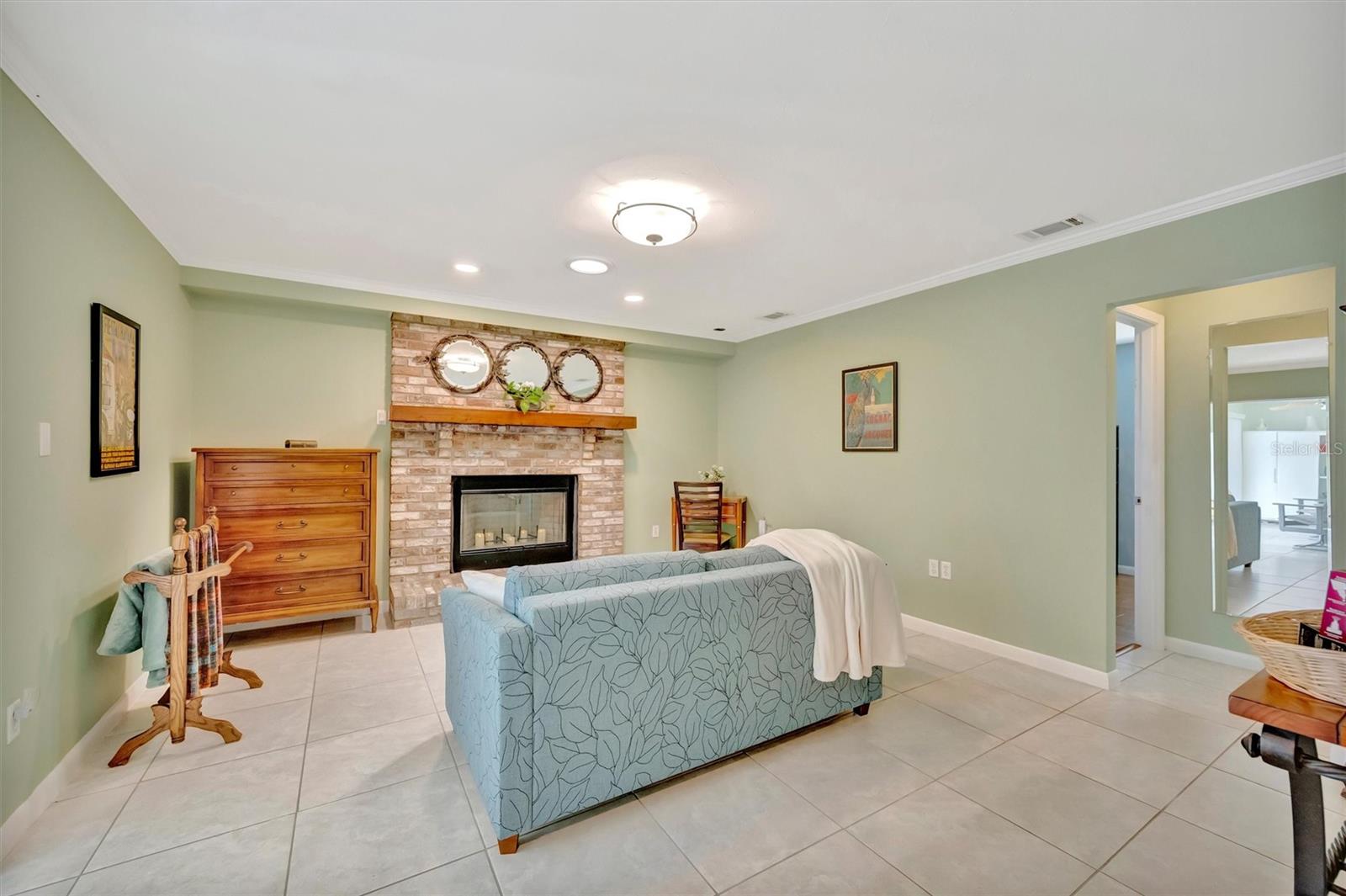 SUNRISE GOLF CLUB ESTATES - Residential