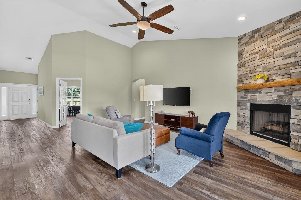 SHADOWOOD FARMS ESTATE - Residential