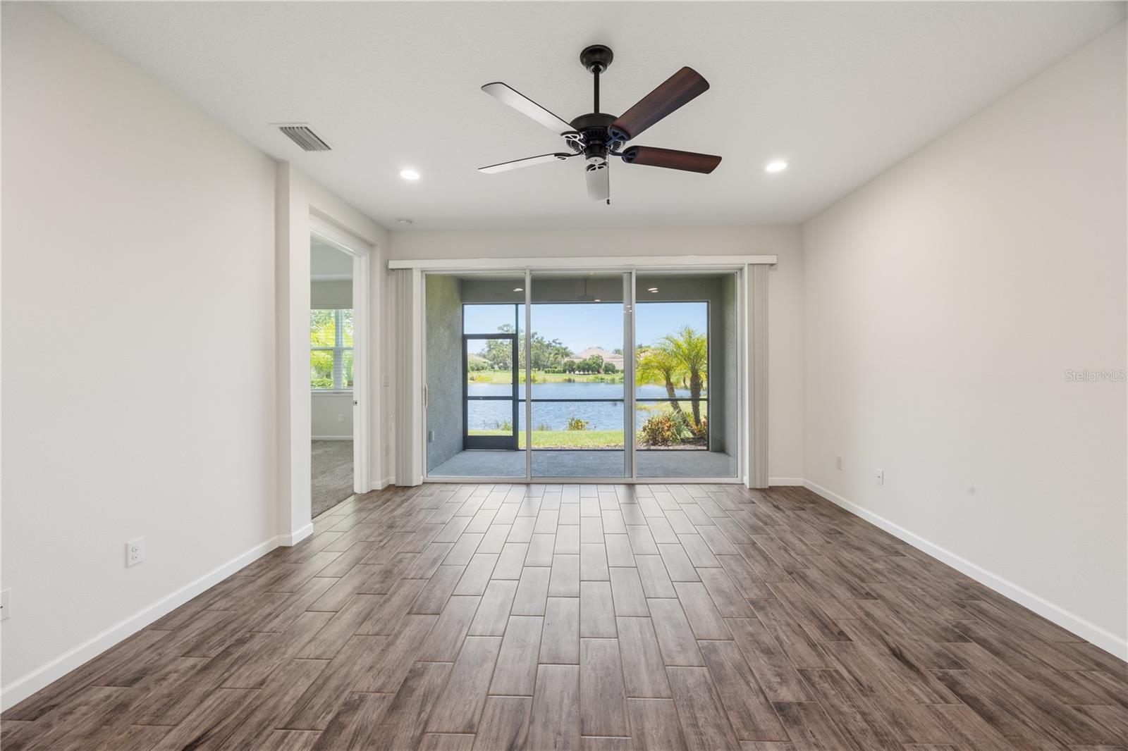 SUNRISE PRESERVE - Residential