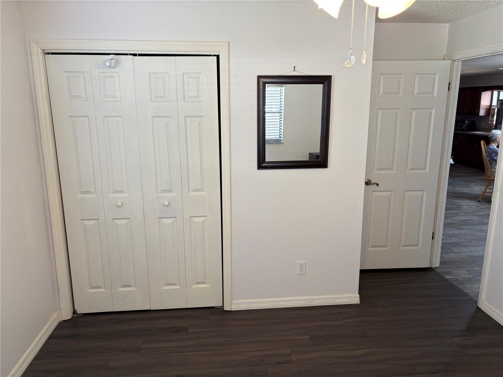 TWIN T OAKS - Residential