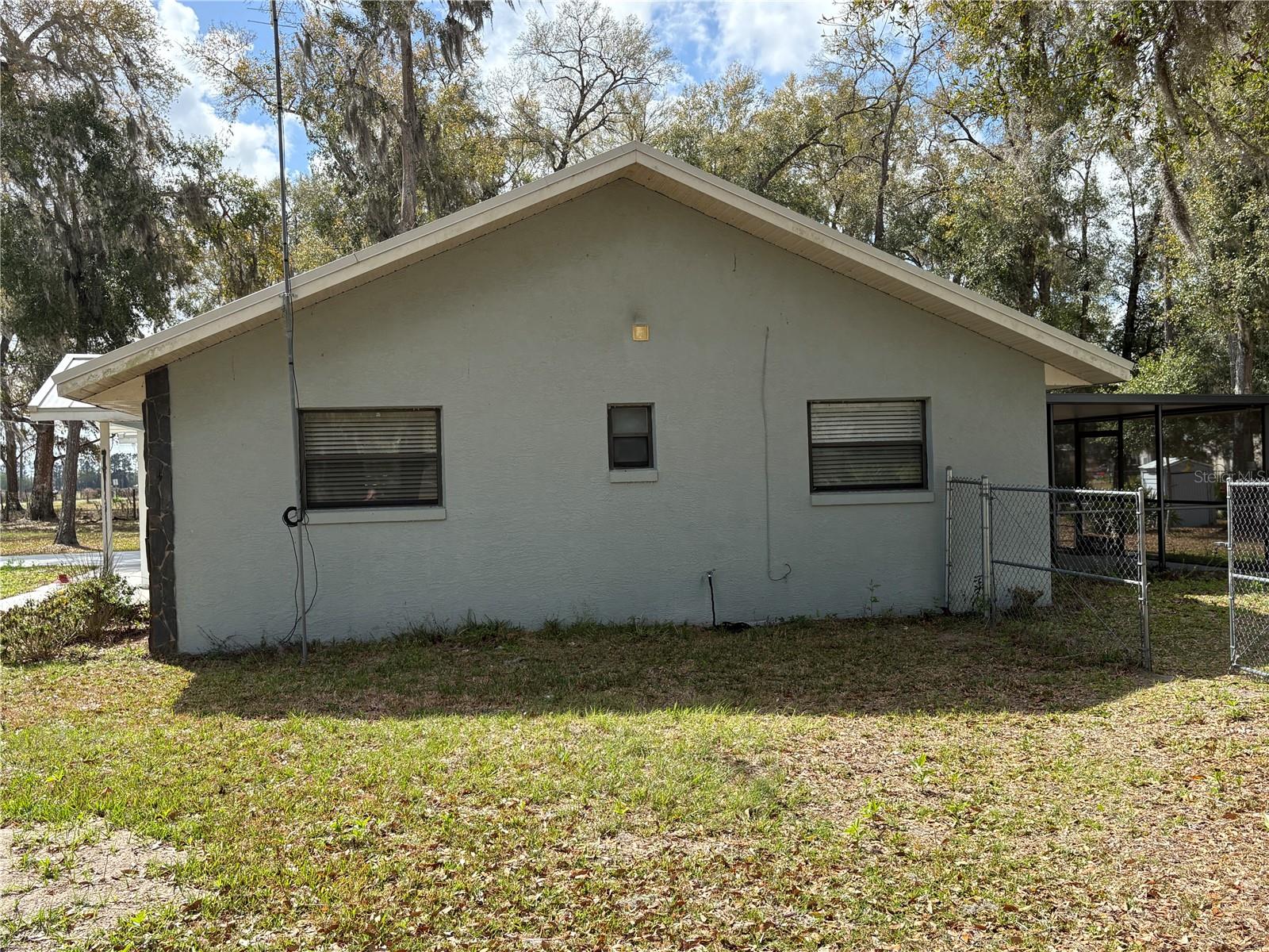 TWIN T OAKS - Residential
