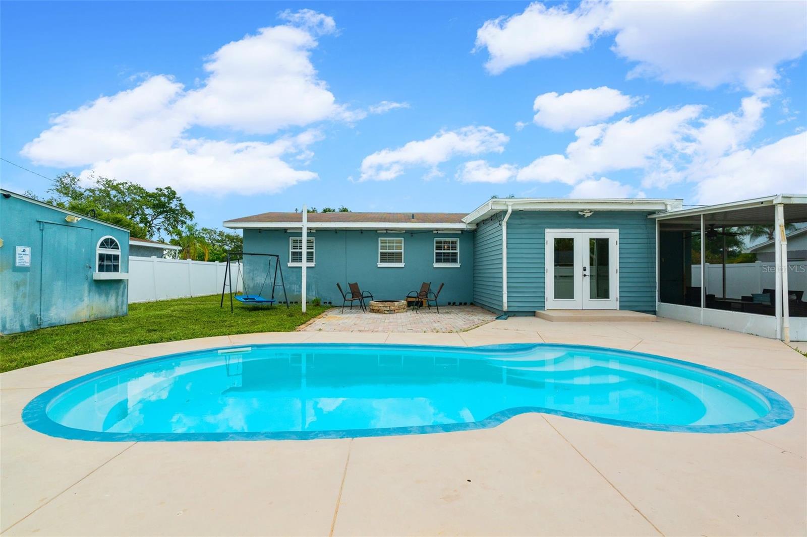 LAKE PEARL ESTATES - Residential