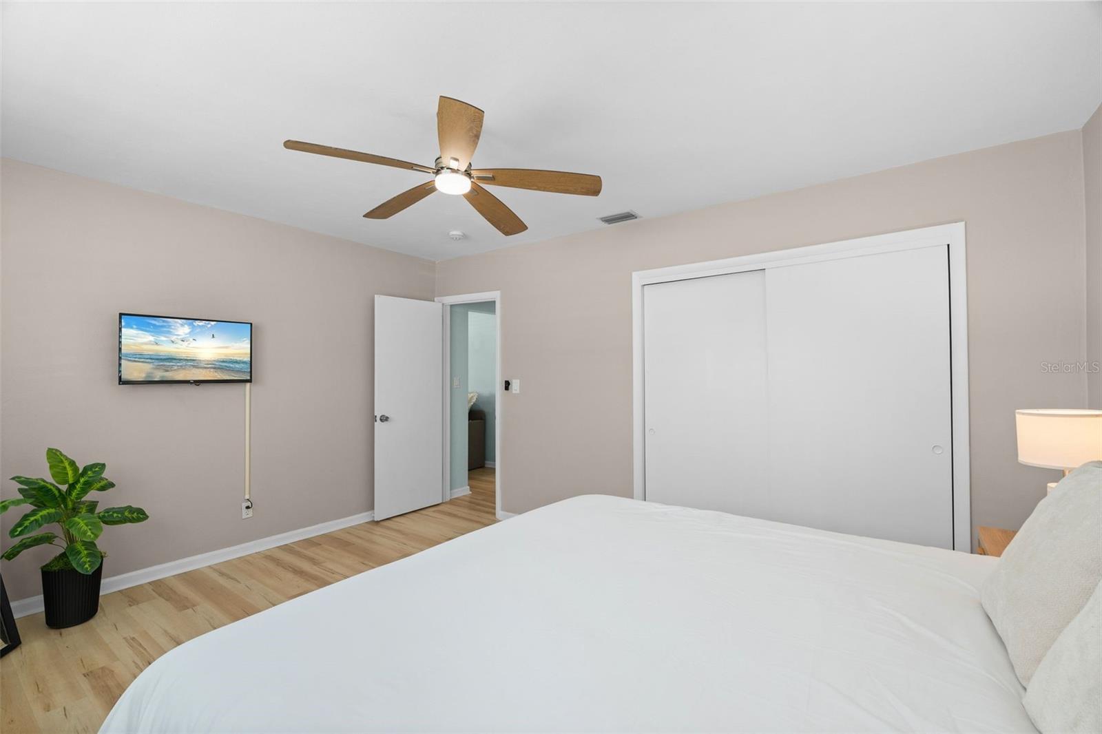 LAKE PEARL ESTATES - Residential