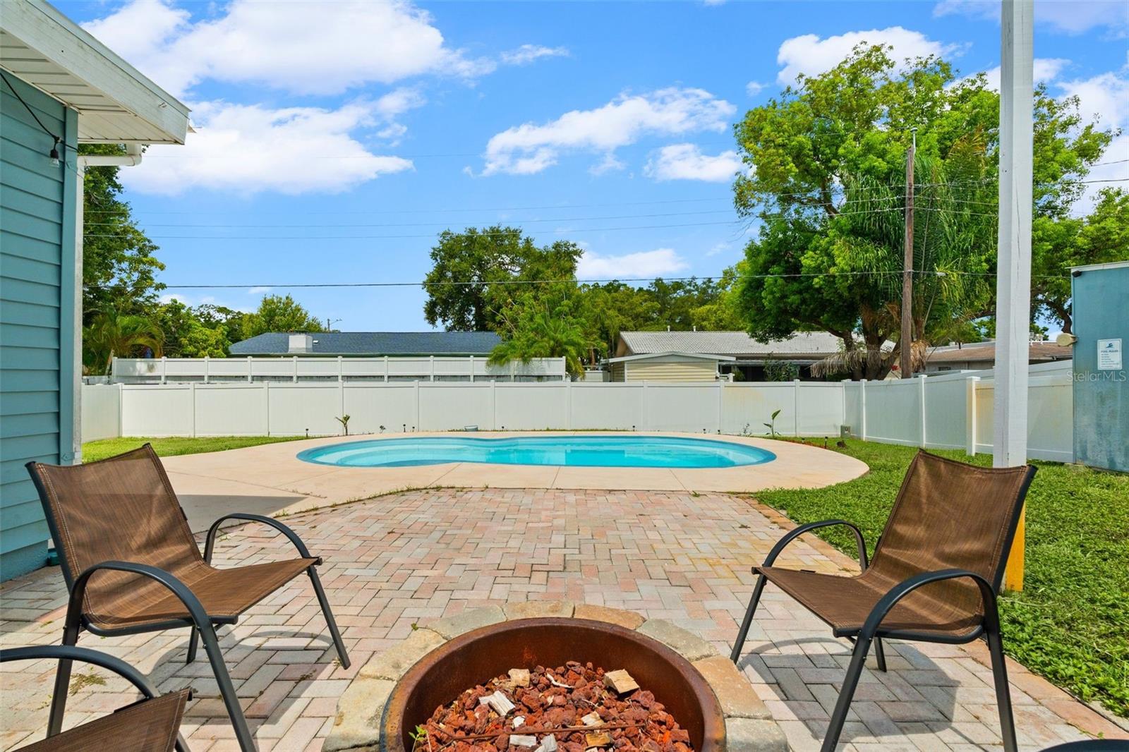 LAKE PEARL ESTATES - Residential