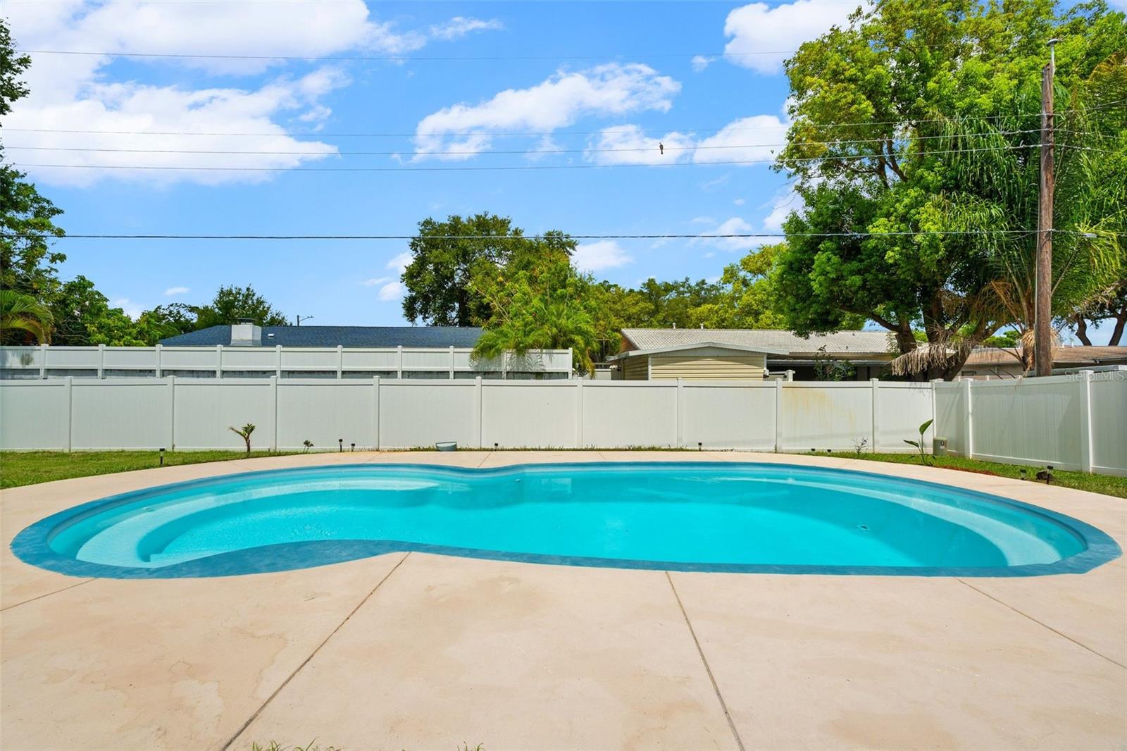 LAKE PEARL ESTATES - Residential