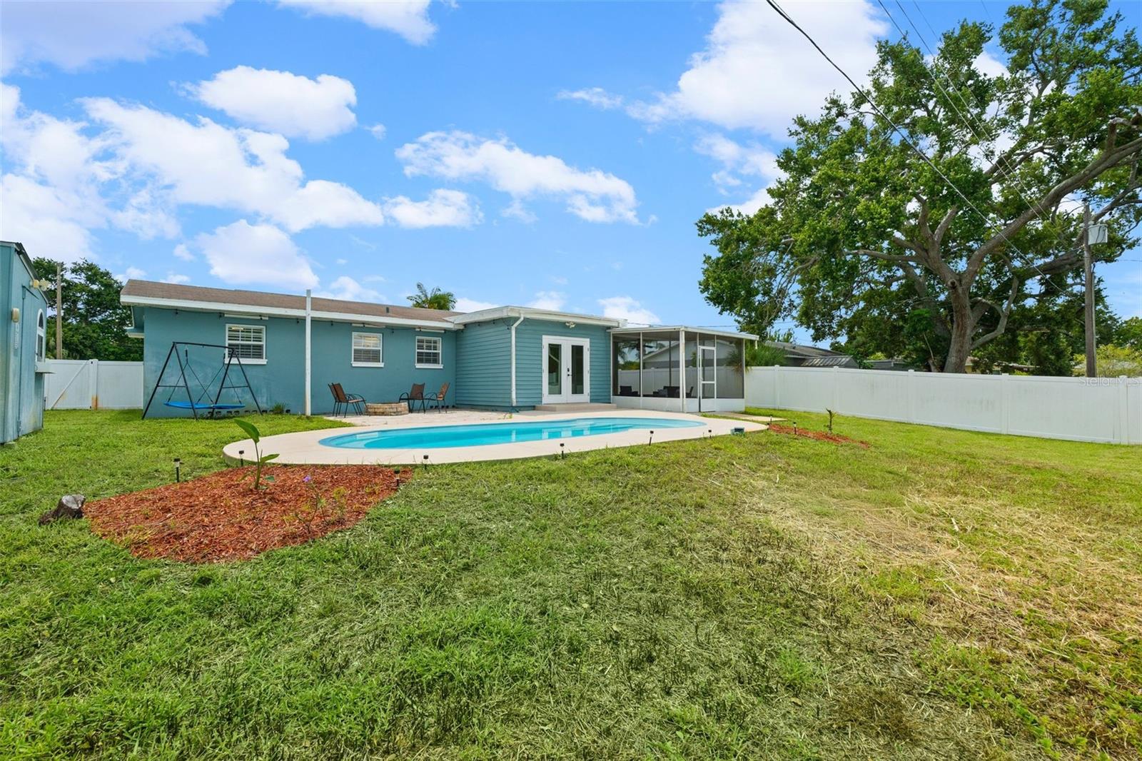 LAKE PEARL ESTATES - Residential