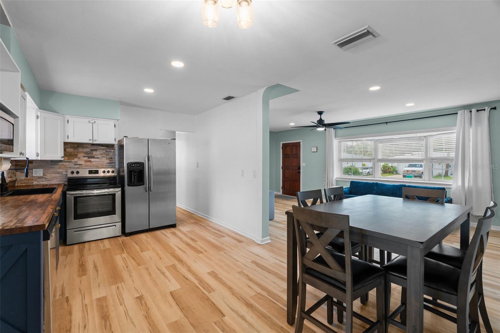 LAKE PEARL ESTATES - Residential