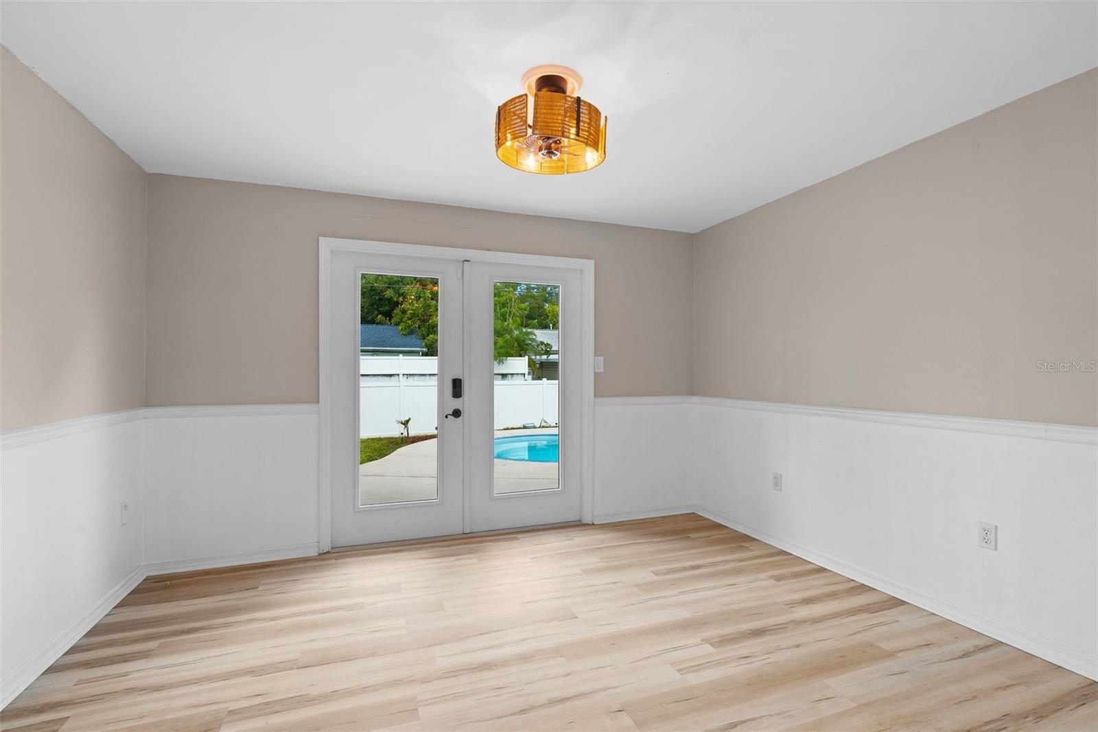 LAKE PEARL ESTATES - Residential