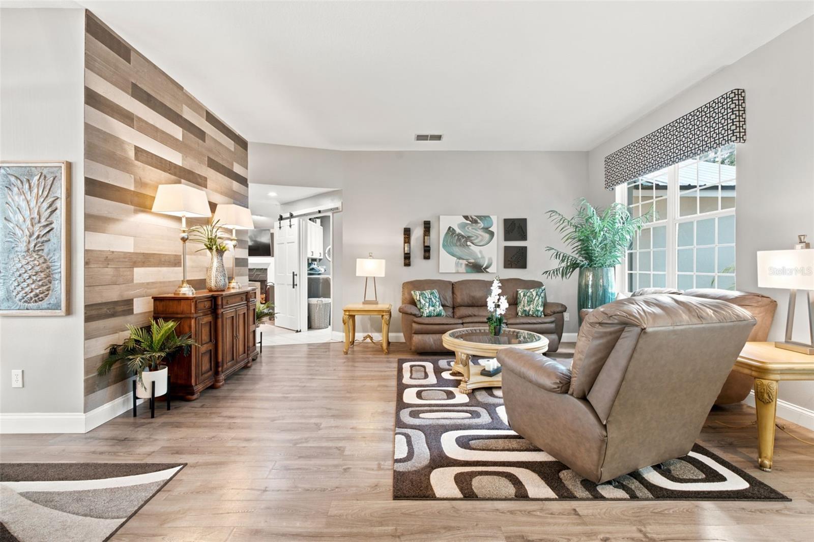 LAKE LENELLE WOODS - Residential