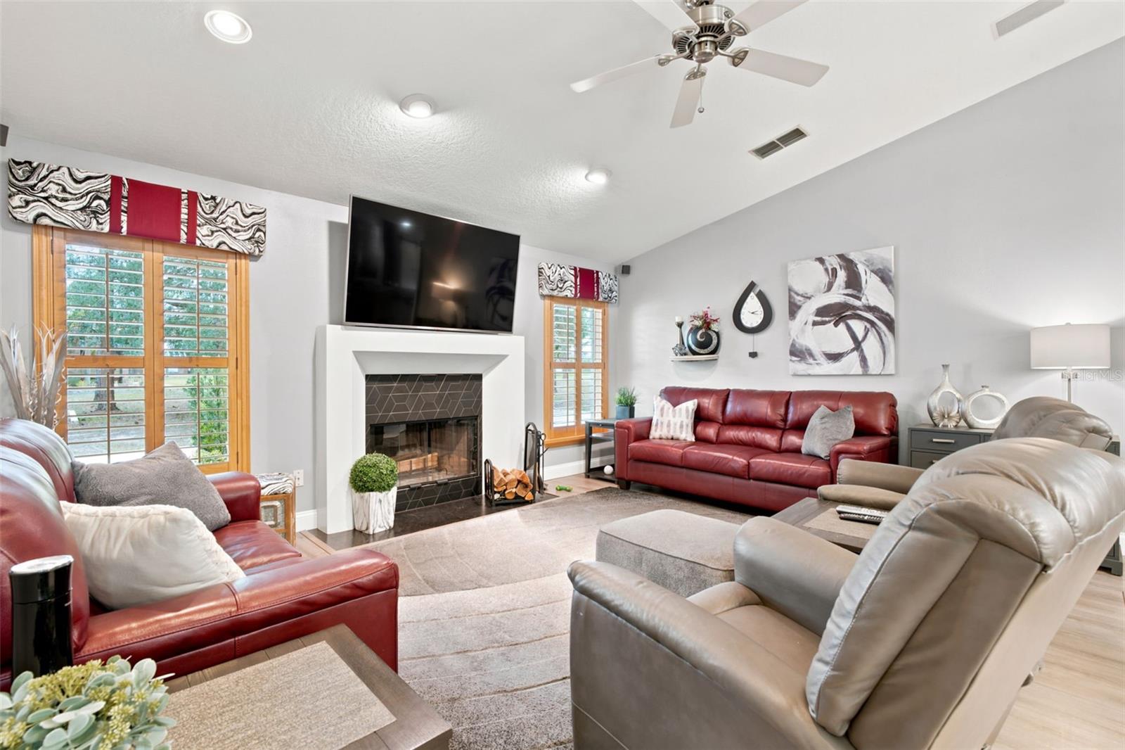 LAKE LENELLE WOODS - Residential