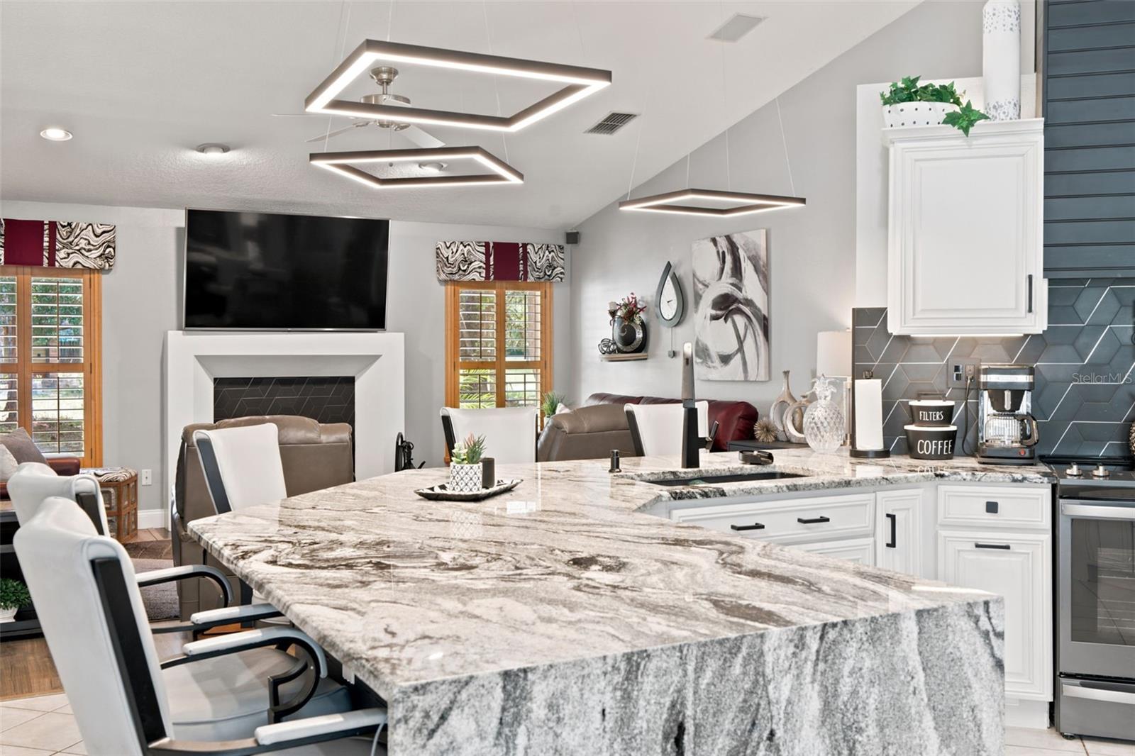 LAKE LENELLE WOODS - Residential