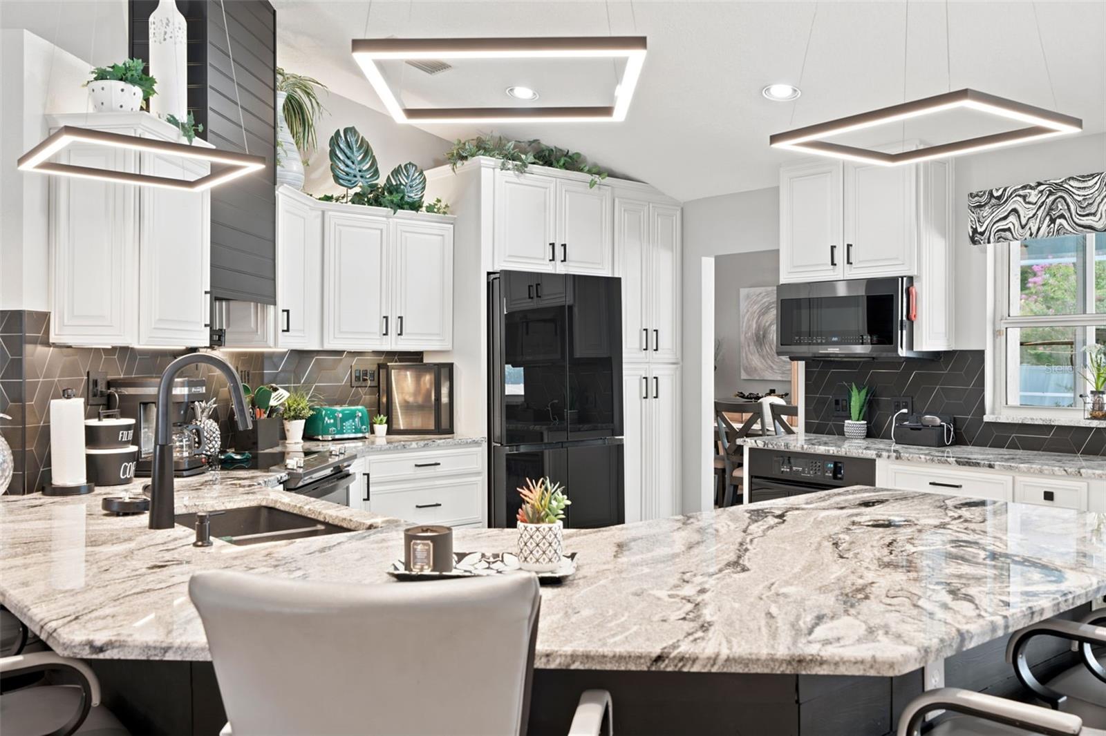 LAKE LENELLE WOODS - Residential